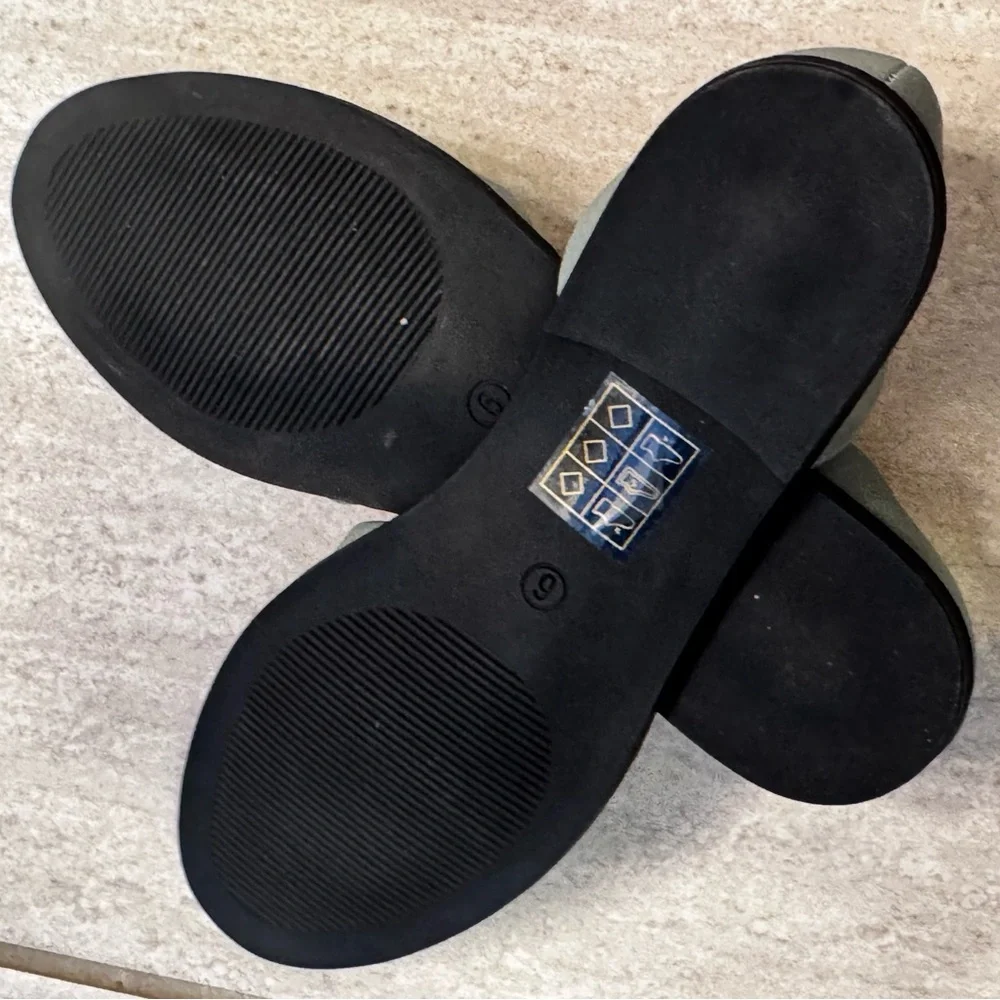 Anthropologie Gray-Green Women's Flats - Picture 3 of 3